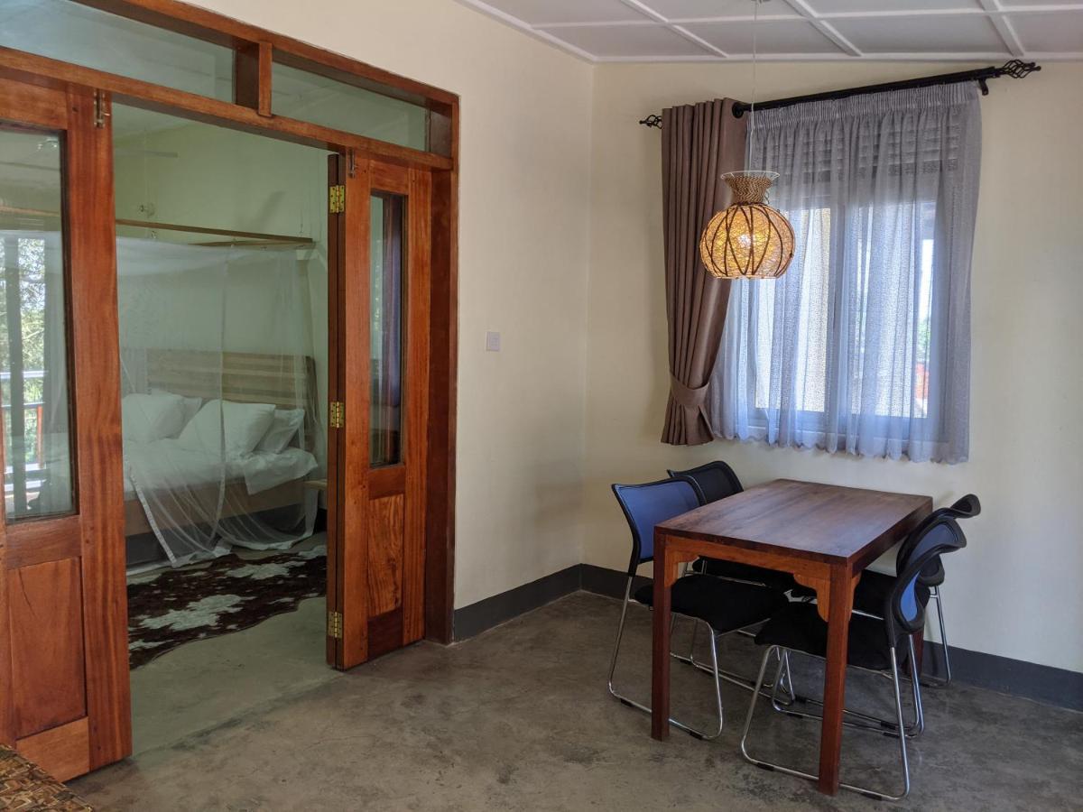 Dutchess Hotel And Restaurant Fort Portal Zewnętrze zdjęcie